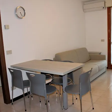 Elena Γκράντο